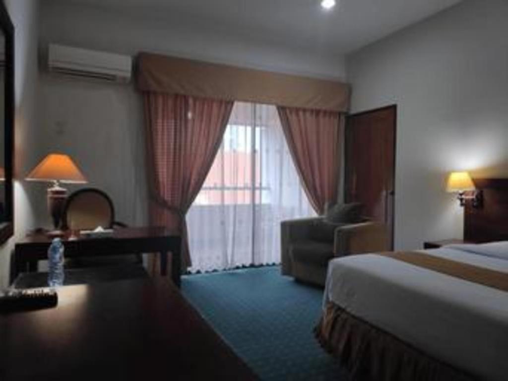New Grand Park Hotel Surabaya Exterior photo