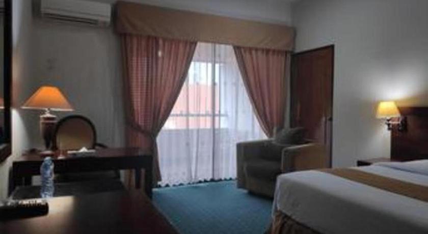 New Grand Park Hotel Surabaya Exterior photo