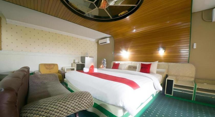 New Grand Park Hotel Surabaya Exterior photo